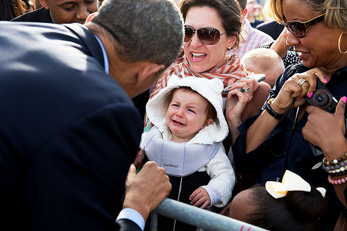 obama with kids, kids with obama, kids in white house, barack obama, white house official images flickr, adorable child, usa, funny images white house, obama kidding, funny side of obama, fun photos usa kids, lol images, omg images, cute kids with president, baby with obama, babies with obama