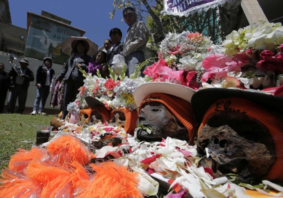 8 Photos of Bolivia Skull Festival Day of the Dead Celebrations So