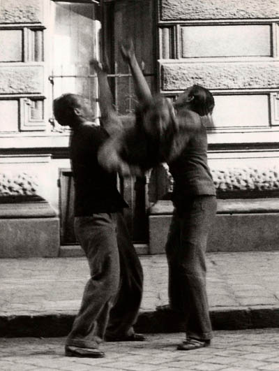 How Budapest Became A City of Smiles From City of Suicides in 1930's  Hungary History (9)