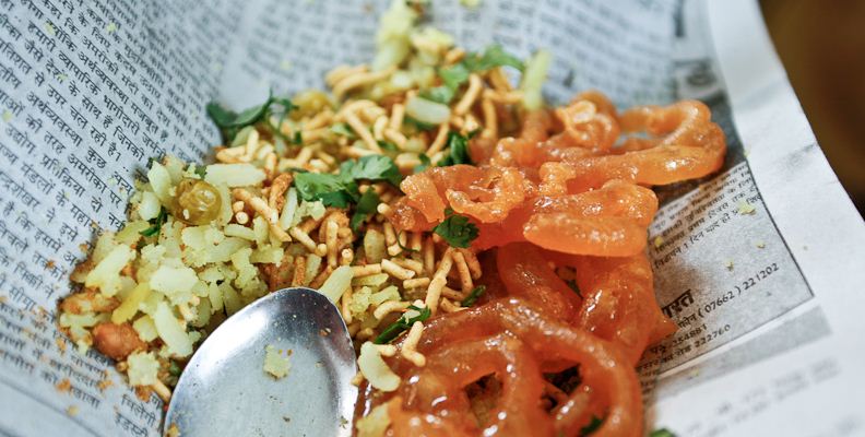 Indian Street Food, Vada Pav, Bhel Puri, Dabeli, Chole Kulcha, Gol Gappe, Chaat, Poha jalebi, Naan Khatai, Ghugni Chaat, Pav Bhaaji, Indore, varanasi, Mumbai, Best Street Food of india, best chaat in india, best food of india, Kolkata food, Punjab, amritsar, chole Kulcha recipe, gujarat, ahmedabaad, food recipe