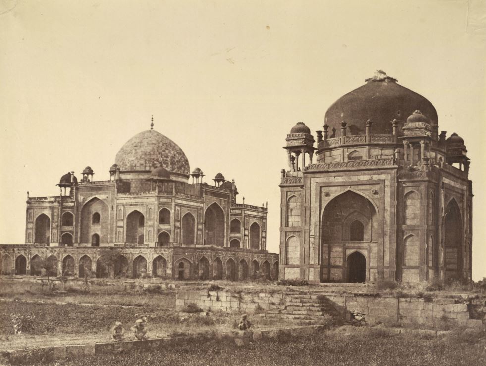 Humayun's tomb in the background and the Barber's Tomb-(c.1590)-on the right.