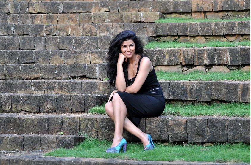 nimrat kaur, nimrat kaur hot, nimrat kaur sexy, nimrat kaur photo, hot actress photos, indian actress, nimrat kaur instagram, nimrat kaur facebook, bollywood, entertainment, personal life photo, gq magazine, lunchBox actress, nimrat kaur tera mera pyar, nimrat kaur cadbury, advertisement, nimrat kaur wallpaper