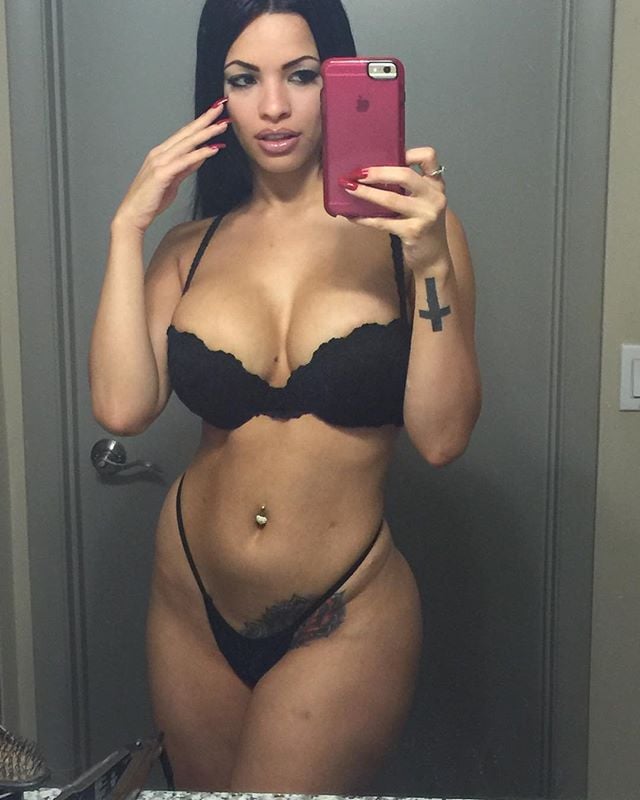 dayami padron, dayami padron photo, dayami padron hot, dayami padron sexy, cuban girls, instagram, sexy, hot girls, selfie, kim kardashian, model