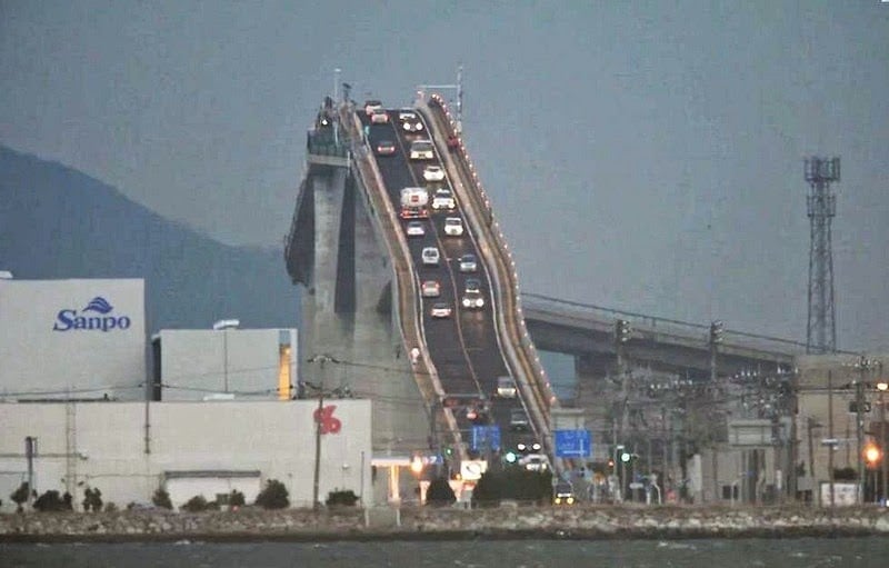 deadliest bridge, dangerous bridge, scariest bridge, world's most shocking bridge, japan, japanese, eshima ohashi bridge, crazy, amazing