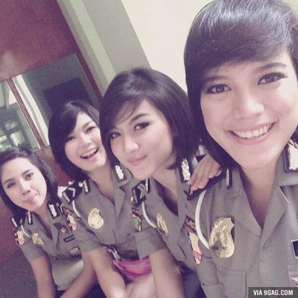 indonesia, police woman, indonesian police woman, virginity test, asian sexy police, hot police, cop, female police photo, selfie