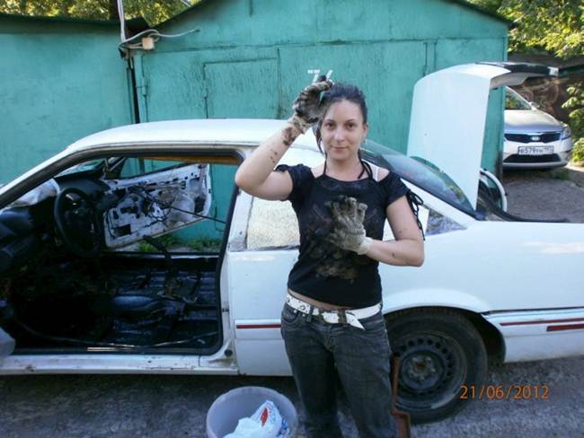 russia, russian, russian girls, viral, girl with car, moscow, russia, girl car repairs, hot mechanic, girl mechanic