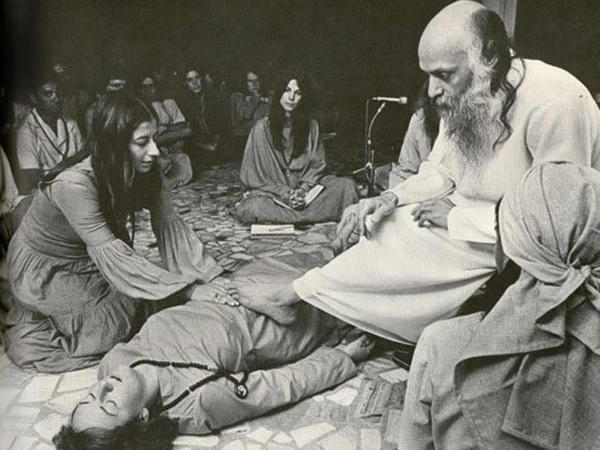 osho, indian, meditation, bhagwan shree rajneesh, osho facts, osho death, osho ashram, life of osho, osho secret, osho photo