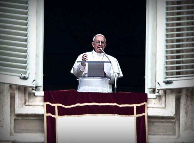 Pope-francis-i-angelus-and-blessing-from-the-window-overlooking-st-peter-s-square