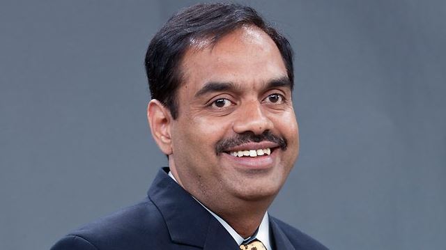 V_balakrishnan, infosys, aap, arvind_kejriwal, cfo_infosys