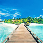 view-on-thetropic-island-from-the-pier