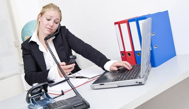 accounting and calculus, macroeconomics,marketing,social professional,create social accounts,LinkedIn profile,MBA admissions consultant,recruiters use LinkedIn,social networking,Mastering social networking,clean up existing accounts,skill sets ,Be agile,social connections