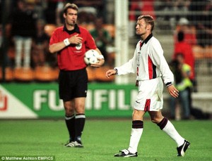 Pele,maradona,messi,ronaldo,football,soccer,next goal,one foot,subsitution,game,change game,referee,Spain,brazil,card,yellow card,red card,age,skills,win,fifa2104,fifa world cup 2014,football bloody hell,Alex ferguson,sir alex ferguson