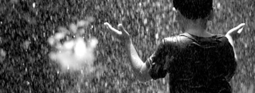 rain lover,monsoon,rain,pakodas,coffee,soothing sound of rain,music to your ears,romance,smell,fresh and green,cozy with a book,love puddles,paper boats, water splash,heaven,beautiful rainbow,frosted window panes,mysterious dark gray clouds,first downpour