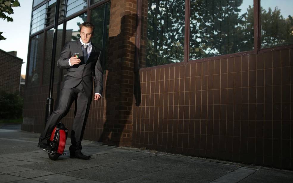 airwheel, airwheel demo, buy airwheel, goodbye walking, future of walking, transportation ideas