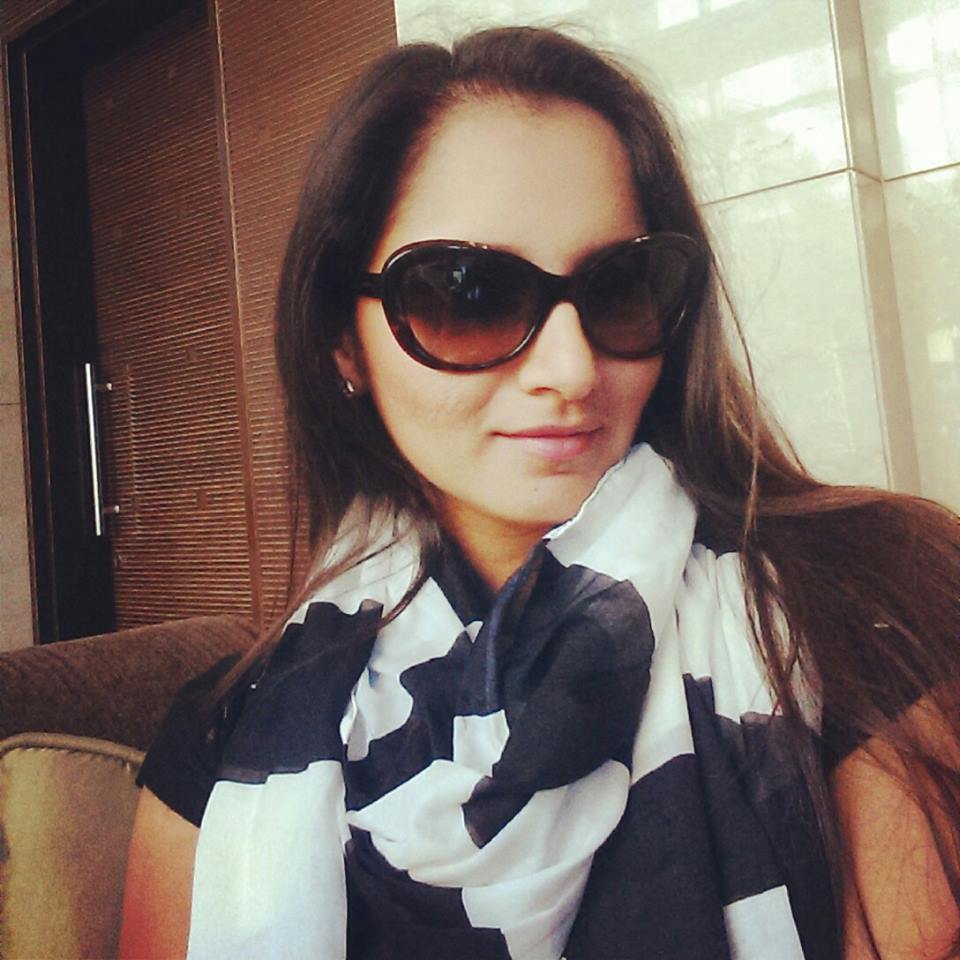 sania mirza photos, sania mirza selfie, selfie of sania, sania mirza images, hot sania mirza, selfie of indian celebs, selfie of tennis player, facebook images of sania, sania mirza on social networking, hot indian player, hot selfie, hot indian selfie, hot asian selfie.