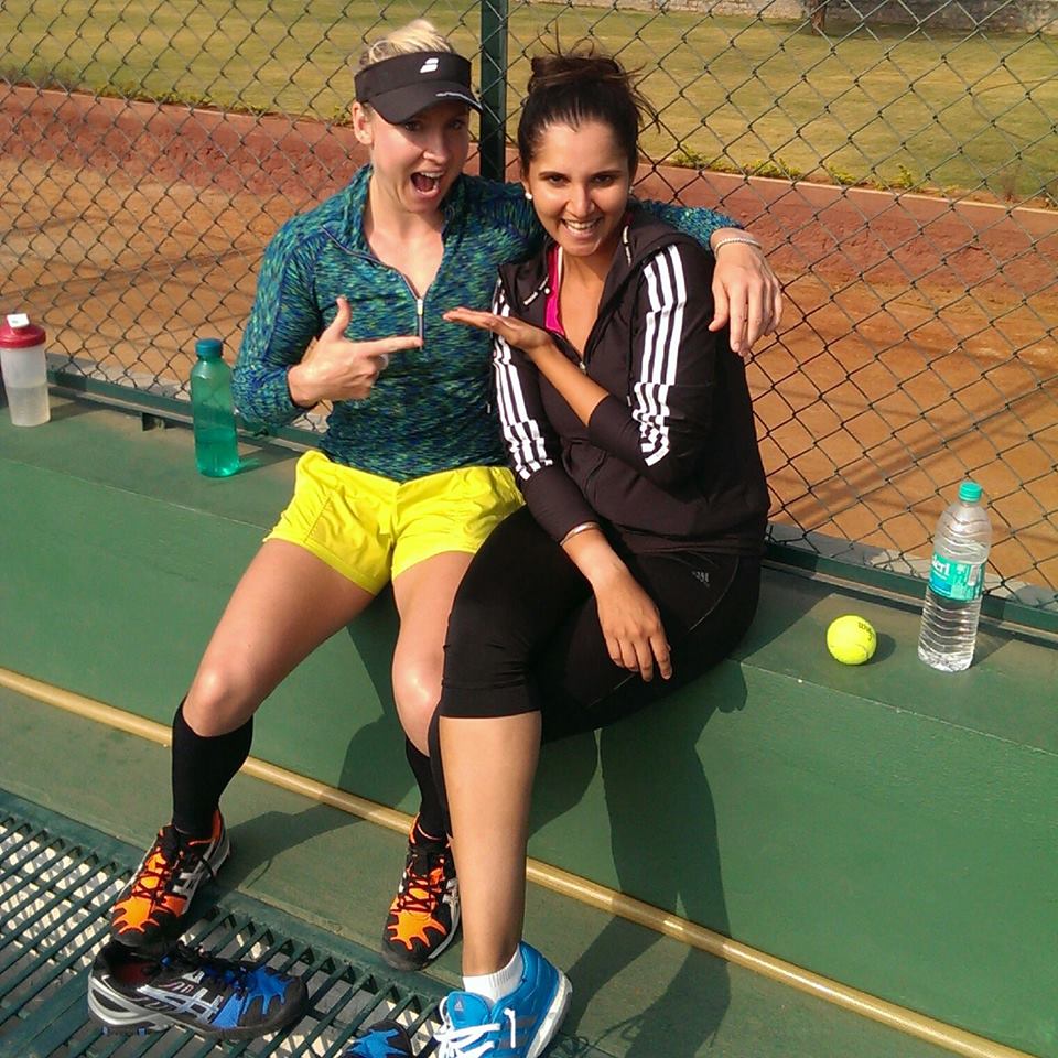 sania mirza photos, sania mirza selfie, selfie of sania, sania mirza images, hot sania mirza, selfie of indian celebs, selfie of tennis player, facebook images of sania, sania mirza on social networking, hot indian player, hot selfie, hot indian selfie, hot asian selfie.