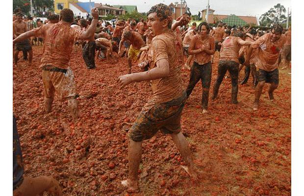 Tomato-fight_La_Tomatina