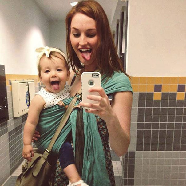 mommy and daughter, mother, cute daughter, daughter images, young mother, cute child, mother with daughter, how to dress, dress like mother, relationship, images, omg, lol, wtf