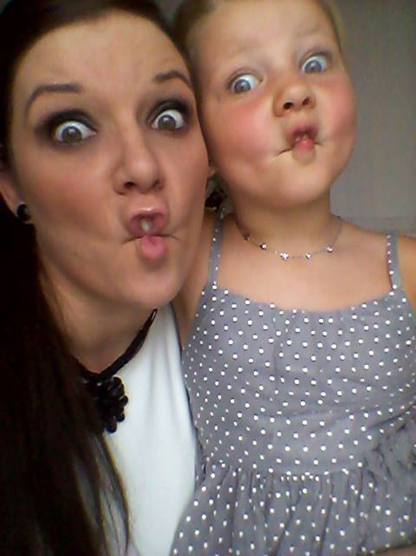 mommy and daughter, mother, cute daughter, daughter images, young mother, cute child, mother with daughter, how to dress, dress like mother, relationship, images, omg, lol, wtf