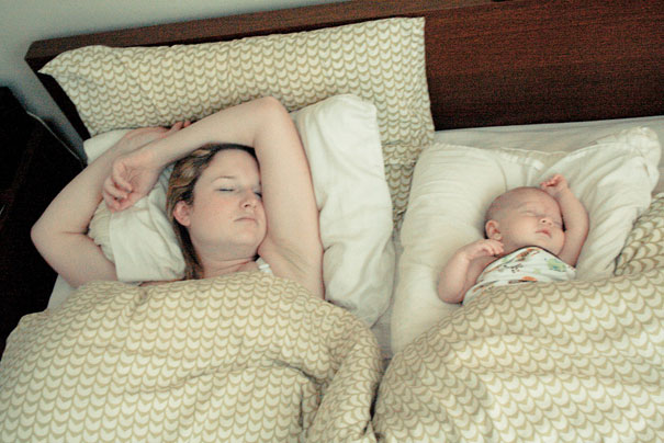 mommy and daughter, mother, cute daughter, daughter images, young mother, cute child, mother with daughter, how to dress, dress like mother, relationship, images, omg, lol, wtf