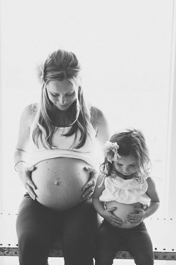 mommy and daughter, mother, cute daughter, daughter images, young mother, cute child, mother with daughter, how to dress, dress like mother, relationship, images, omg, lol, wtf