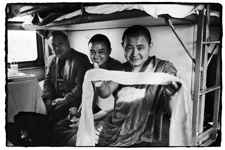 China, people, photography, trains, wang fuchun, history images, historic images, old china photos, cute chinese peoples, chinese kids, black and white photos, china black and white, black & white china, chinese in train, chinese life in gtrain, inside chinese train, life in train, chinese family, chinese couples train, chinese kids train, why we love china, black & white photography, wang fuchun photography, beijing