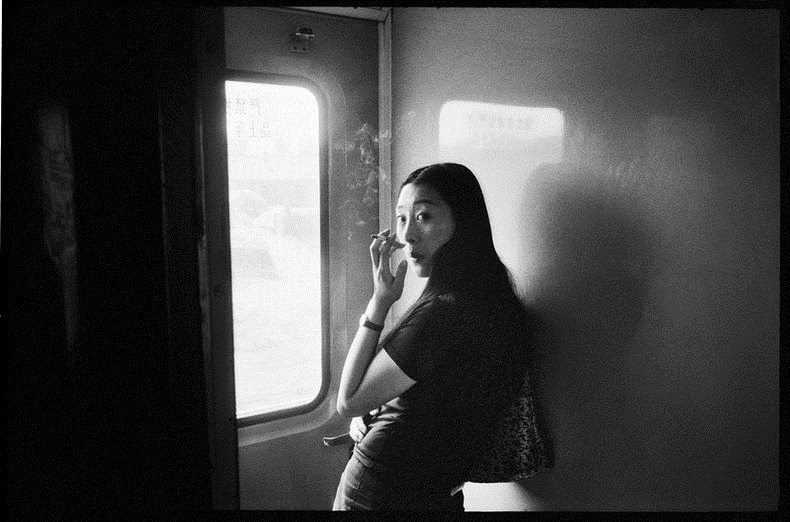 china, people, photography, trains, wang fuchun, history images, historic images, old china photos, cute chinese peoples, chinese kids, black and white photos, china black and white, black & white china, chinese in train, chinese life in gtrain, inside chinese train, life in train, chinese family, chinese couples train, chinese kids train, why we love china, black & white photography, wang fuchun photography, beijing