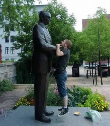 People Brought Statues to Life 15