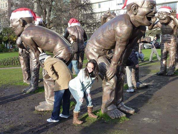People Brought Statues to Life 5