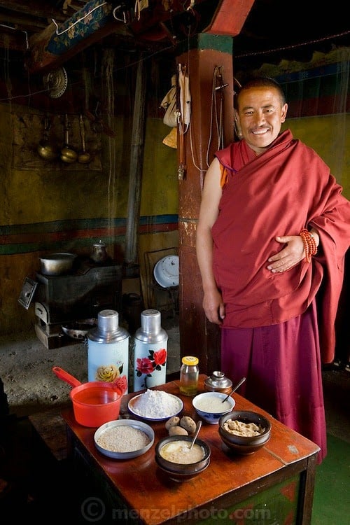 photobook, photobook what i eat, peter menzel, california, trevel, people, food around the world, what people eat, around the world in 80 diets, japanese sumo wrestler, massai herdswoman, an arctic hunter, indian hindu sadhu, sudanese refugee in chad, tibetan yak herder, bangladeshi factory seamstress, wounded iraq war veteran, food, cultural,