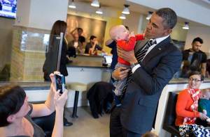 obama with kids, kids with obama, kids in white house, barack obama, white house official images flickr, adorable child, usa, funny images white house, obama kidding, funny side of obama, fun photos usa kids, lol images, omg images, cute kids with president, baby with obama, babies with obama