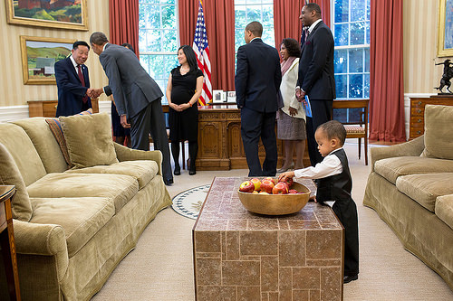 Obama with kids kids with obama kids in white house barack obama white house official images flickr adorable child usa funny images white house obama kidding funny side of obama fun photos usa kids lol images omg images cute kids with president baby with obama babies with obama