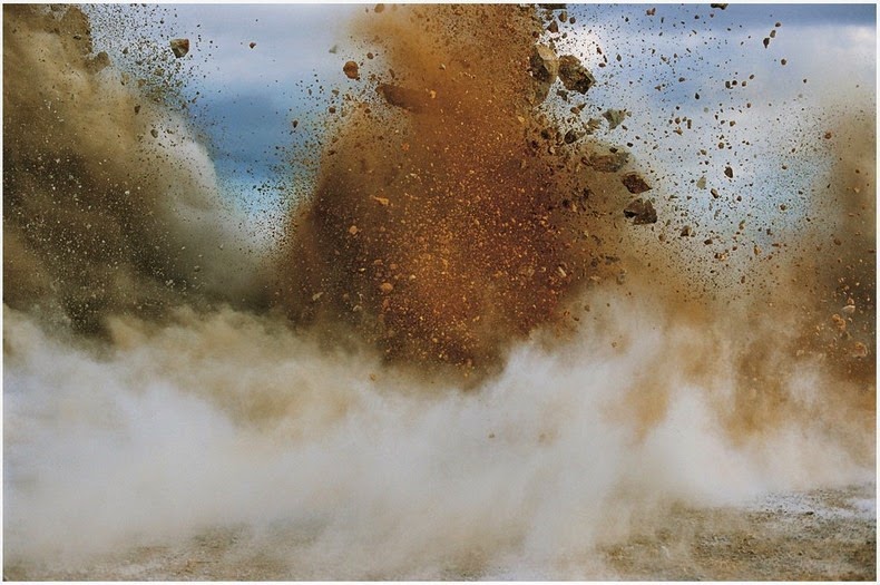 naoya hatakeyama, nature photos, limestone blasting, wow, awesome, telephoto lens photos