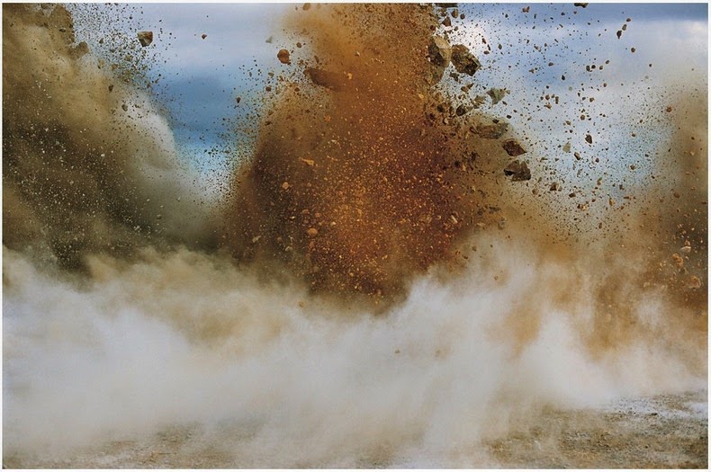 Naoya hatakeyama, nature photos, limestone blasting, wow, awesome, telephoto lens photos