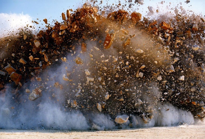 naoya hatakeyama, nature photos, limestone blasting, wow, awesome, telephoto lens photos