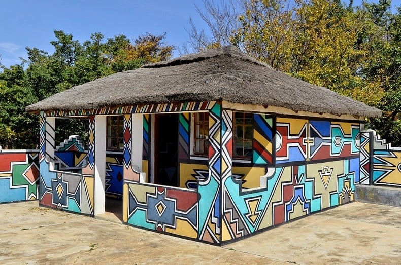 Ndebele house painting 1