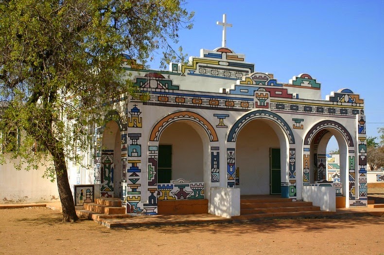 Ndebele house painting 16