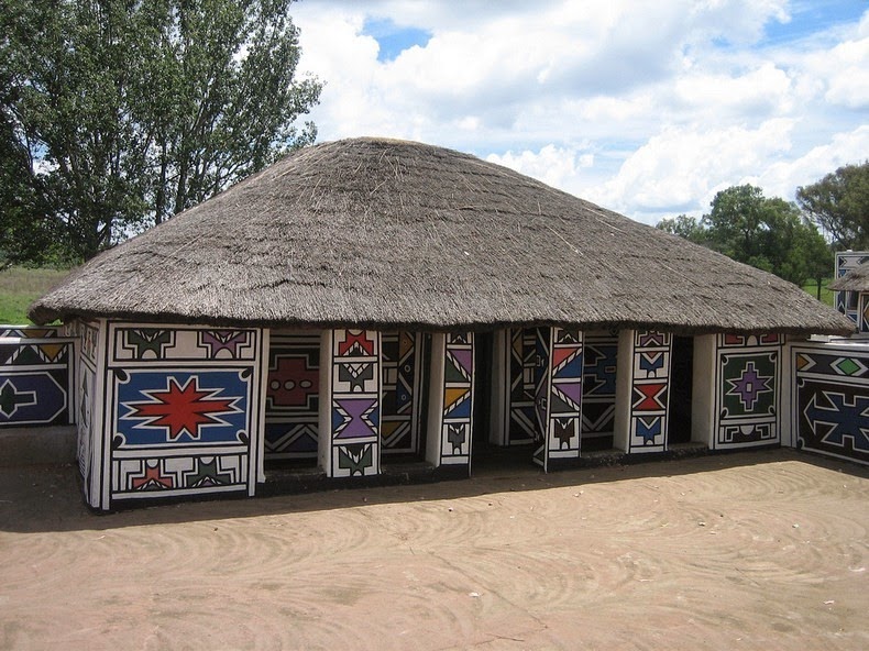 Ndebele house painting 17