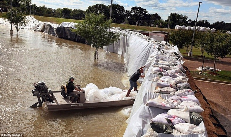 Mississippi, island homes, flood homes, how to save home from flood, america, wow