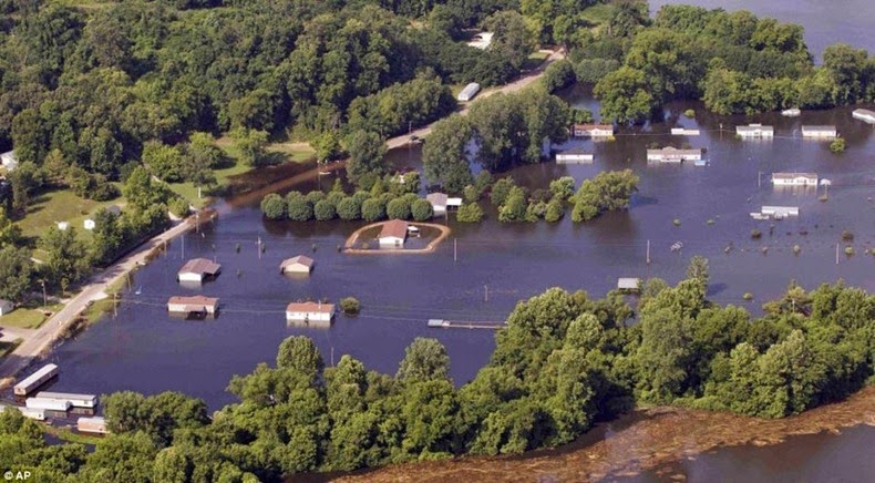 Mississippi, island homes, flood homes, how to save home from flood, america, wow