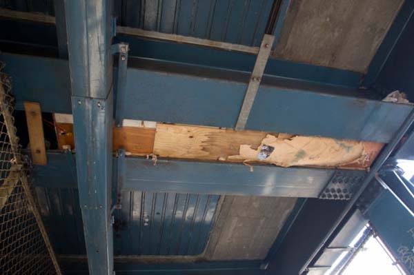 041214BridgeShelter2wf