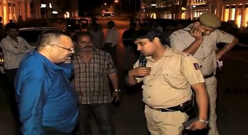 youth fighting police