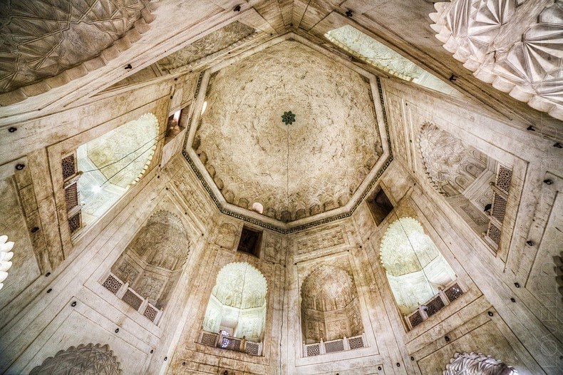 12 Interesting PhotoGraphs Of Bibi Ka Maqbara The Duplicate Taj Mahal 