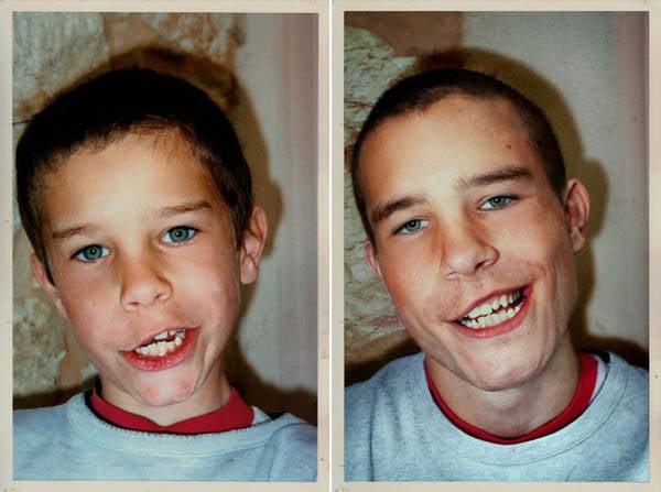 childhood photos, creativity, photos recreation, adult in childhood, baby picture, baby vs adult, lol, omg, wtf, rofl, love, hilarious, recreate baby images