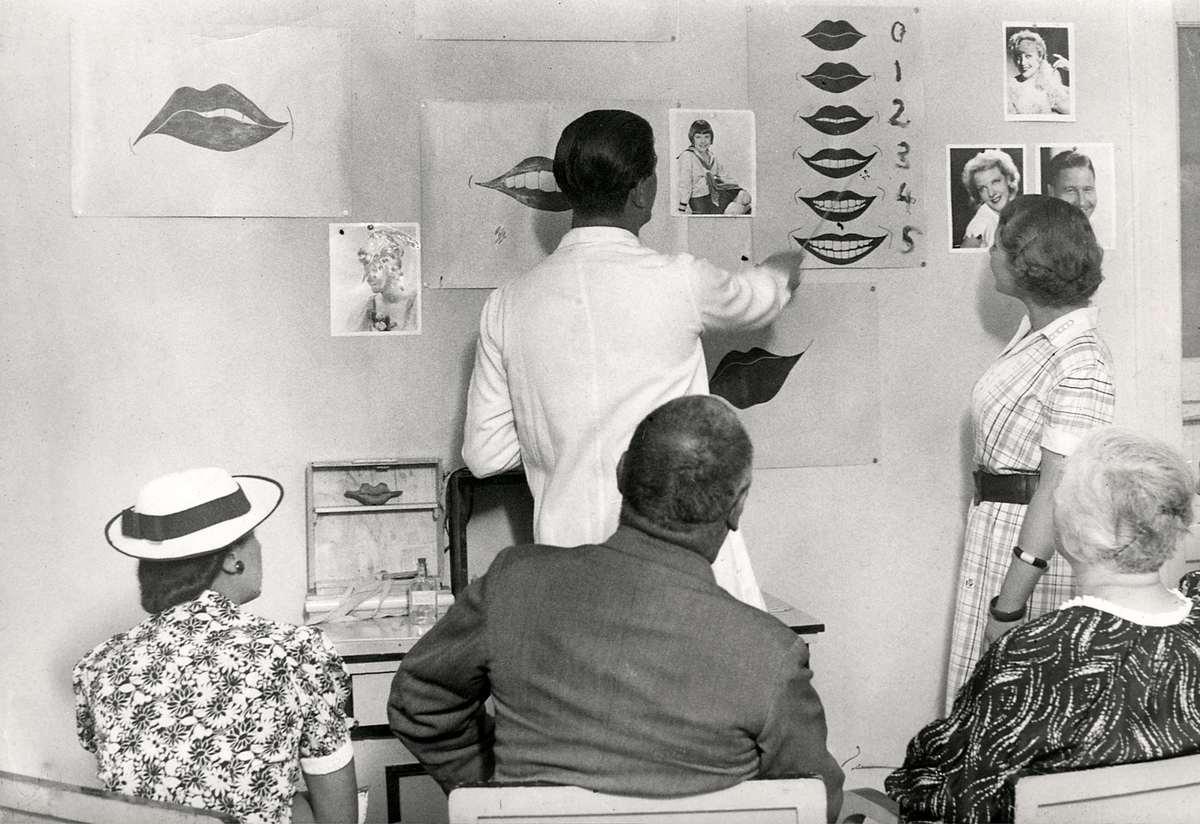 How Budapest Became A City of Smiles From City of Suicides in 1930's  Hungary History (4)