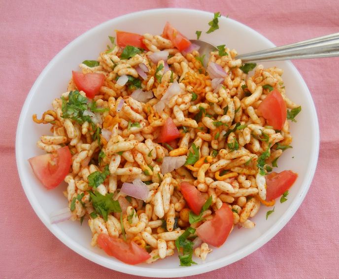Indian Street Food, Vada Pav, Bhel Puri, Dabeli, Chole Kulcha, Gol Gappe, Chaat, Poha jalebi, Naan Khatai, Ghugni Chaat, Pav Bhaaji, Indore, varanasi, Mumbai, Best Street Food of india, best chaat in india, best food of india, Kolkata food, Punjab, amritsar, chole Kulcha recipe, gujarat, ahmedabaad, food recipe