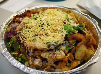 Indian Street Food, Vada Pav, Bhel Puri, Dabeli, Chole Kulcha, Gol Gappe, Chaat, Poha jalebi, Naan Khatai, Ghugni Chaat, Pav Bhaaji, Indore, varanasi, Mumbai, Best Street Food of india, best chaat in india, best food of india, Kolkata food, Punjab, amritsar, chole Kulcha recipe, gujarat, ahmedabaad, food recipe