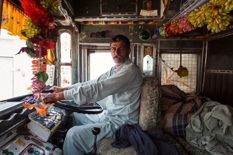 Horn please, decorated trucks of india, dan eckstein, colorful indian trucks, lifeline of indian roads, india, awesome, wow, indian truck driver photo, buri nazar wale tera muh kala, use dipper at night, ok tata, fil milenge, writeups on indian trucks