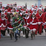 400 People Dressed As Santa Claus In Great Santa Run Of Tokyo (3)