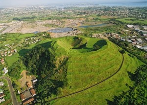 auckland, new zealand, volcanoes, new zealand famous, auckland famous places, oldest volcanoes, youngest volcanoes, mount wellington